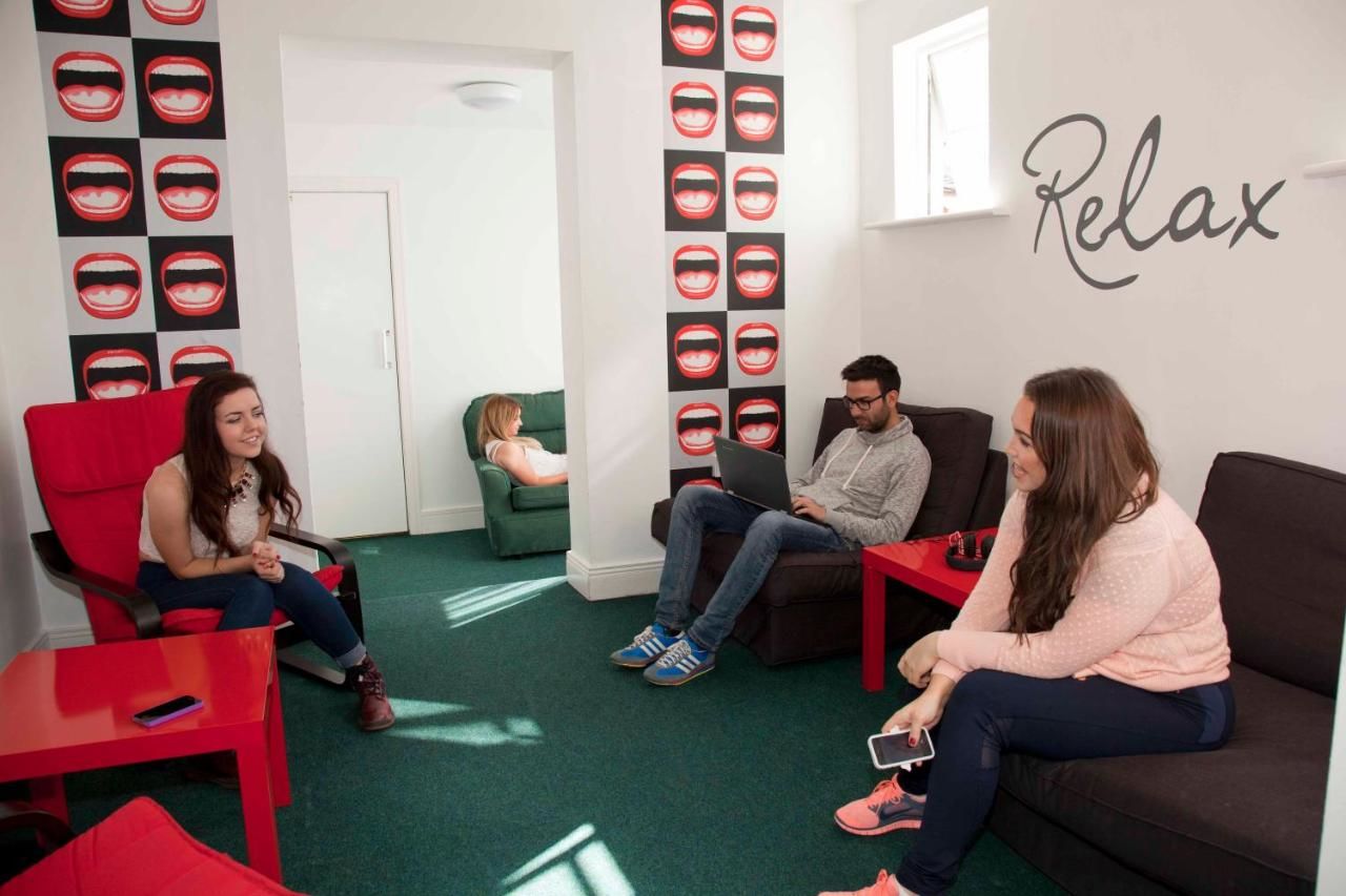 Хостелы Abrahams Hostel Дублин